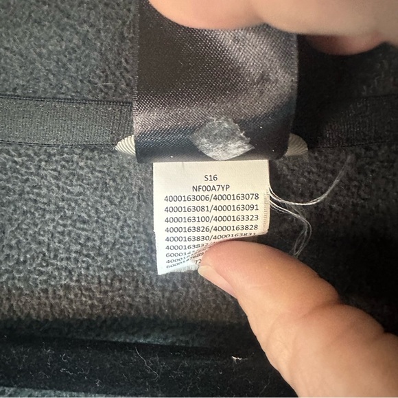 The North Face gray Fleece 1/4 Zip fall winter pull over activewear ashleisure - Picture 6 of 9